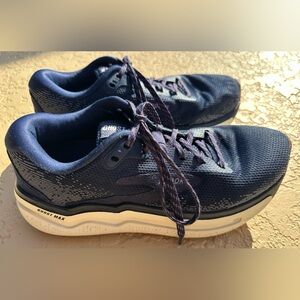 Brooks Ghost Max 2 Running Shoes 1204201B444 Peacoat/Orchid/Coconut Milk Size 7